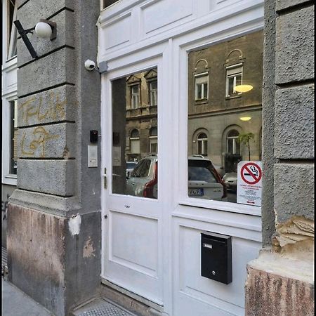 7Dab Josika 4 Contactless Self Check-In Lejlighedshotel Budapest Eksteriør billede