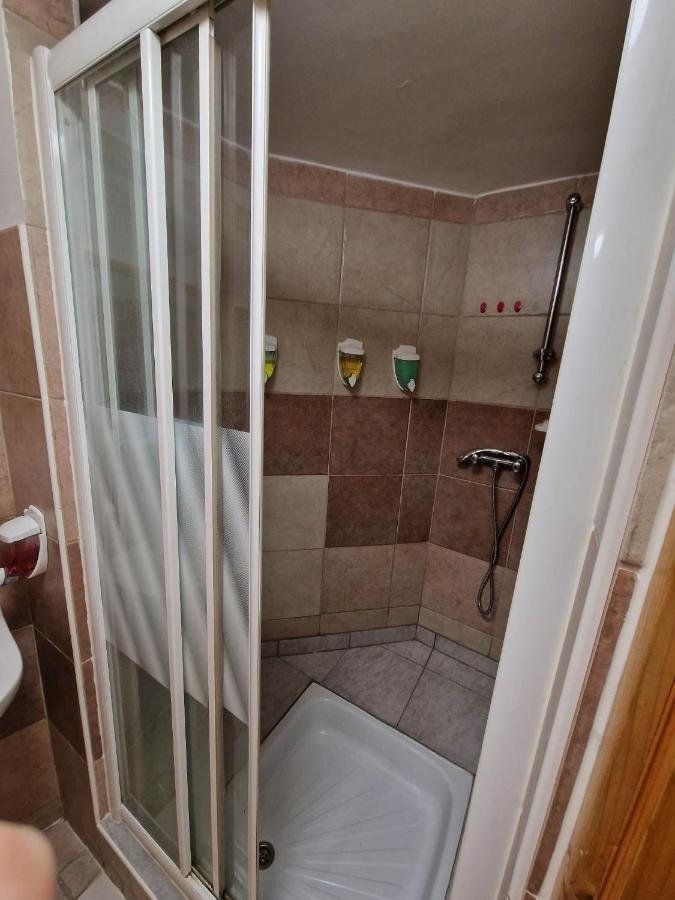 7Dab Josika 4 Contactless Self Check-In Lejlighedshotel Budapest Eksteriør billede